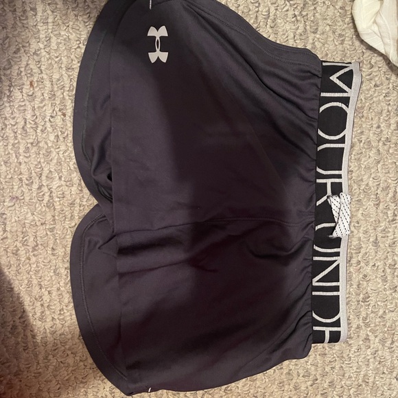 under armour workout shorts - Picture 2 of 3